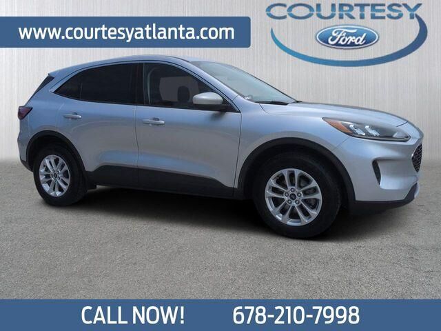 2020 Ford Escape SE