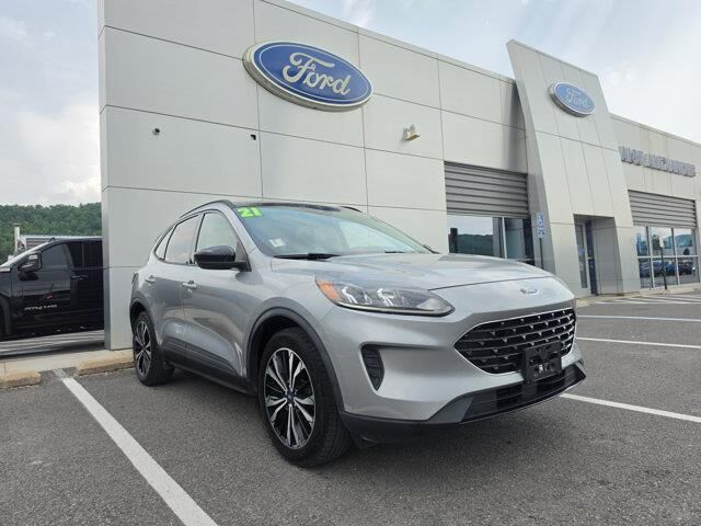 2021 Ford Escape SE — photo 1 of 13