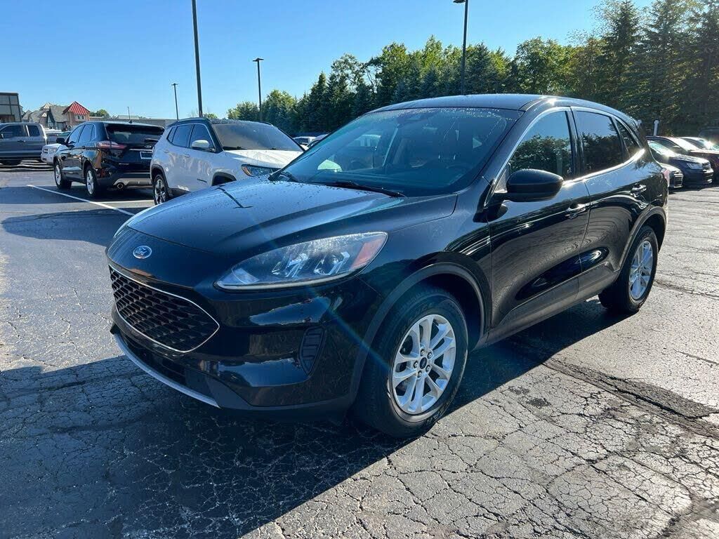 2020 Ford Escape SE — photo 1 of 1