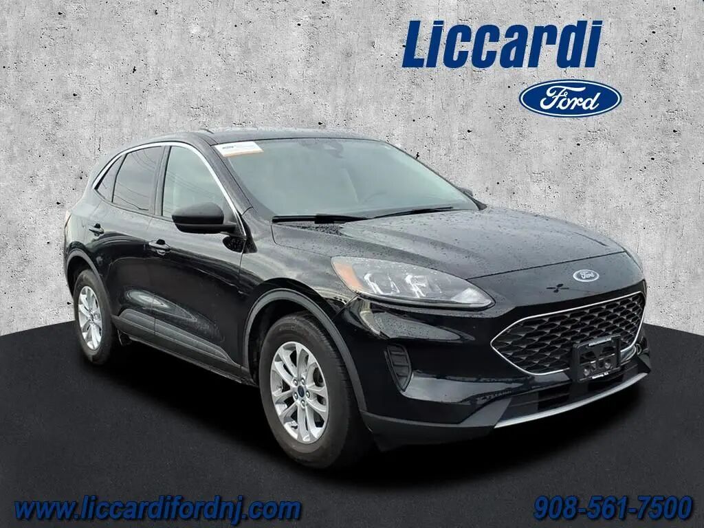2022 Ford Escape SE — photo 1 of 13