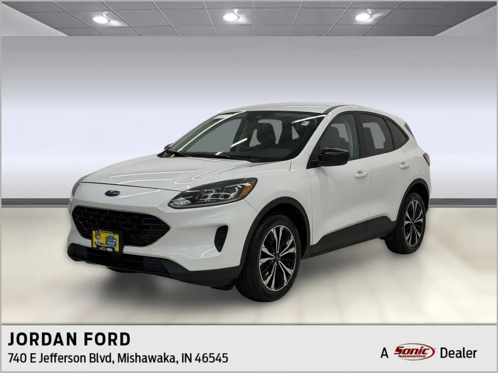 2022 Ford Escape SE — photo 1 of 13