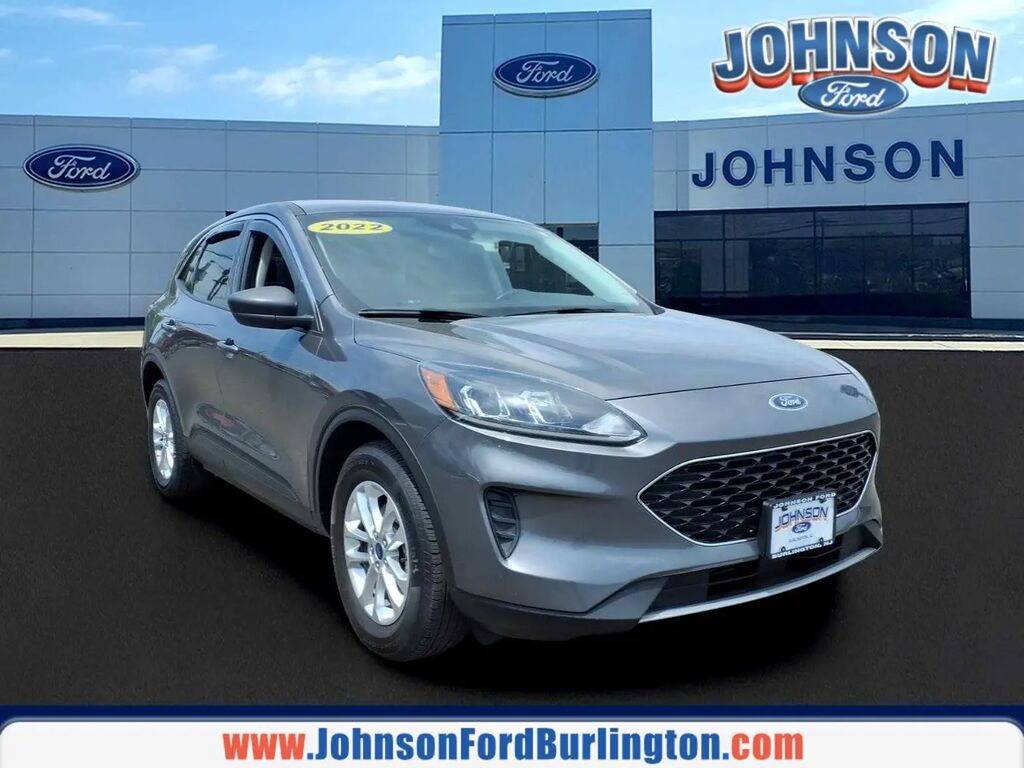 2022 Ford Escape SE — photo 1 of 13