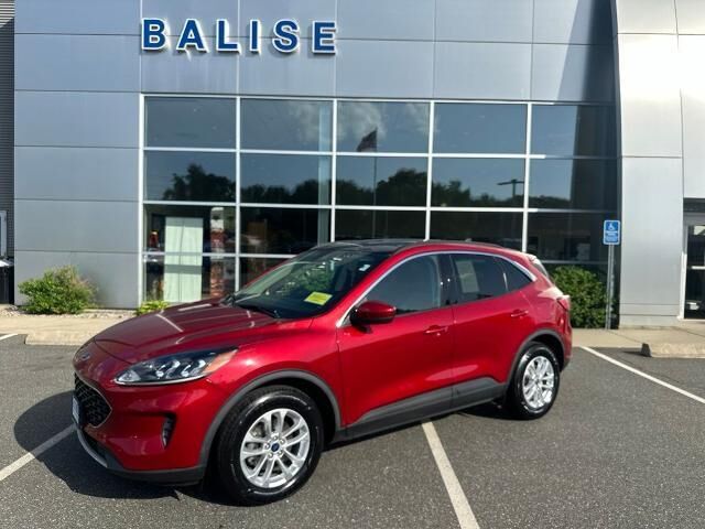2020 Ford Escape SE