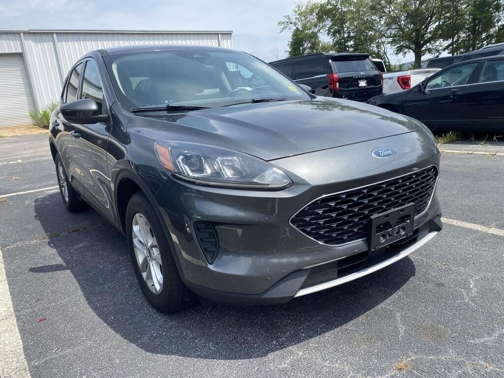 2020 Ford Escape SE — photo 1 of 1