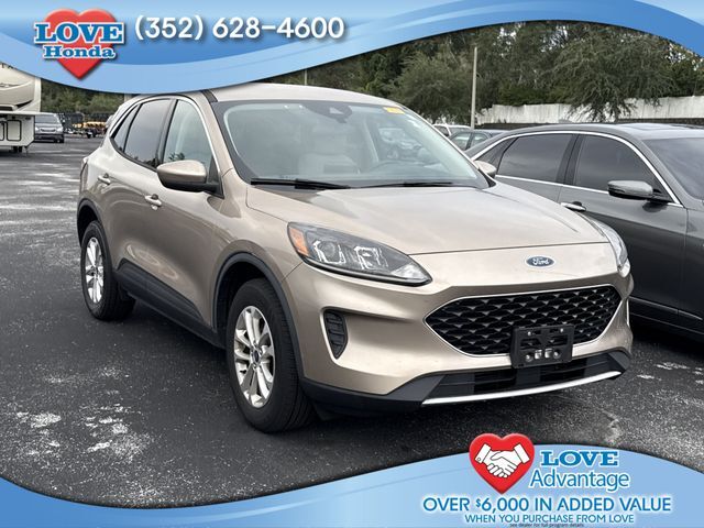 2020 Ford Escape SE