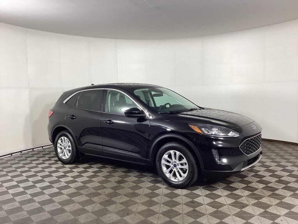 2021 Ford Escape SE — photo 1 of 5