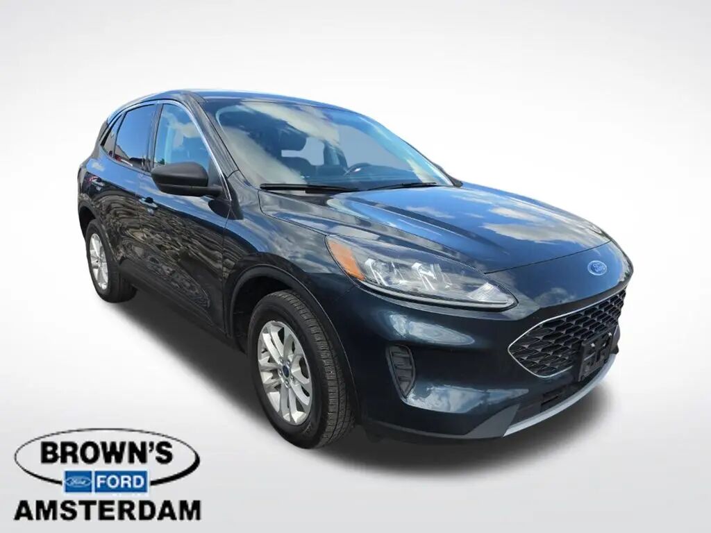 2022 Ford Escape SE — photo 1 of 6