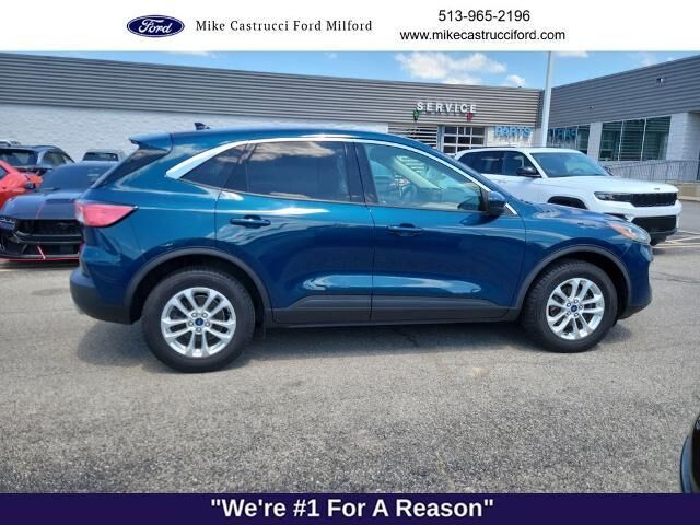 2020 Ford Escape SE — photo 1 of 3