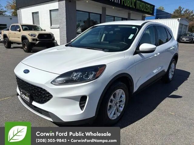 2020 Ford Escape SE — photo 1 of 13
