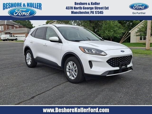2020 Ford Escape SE