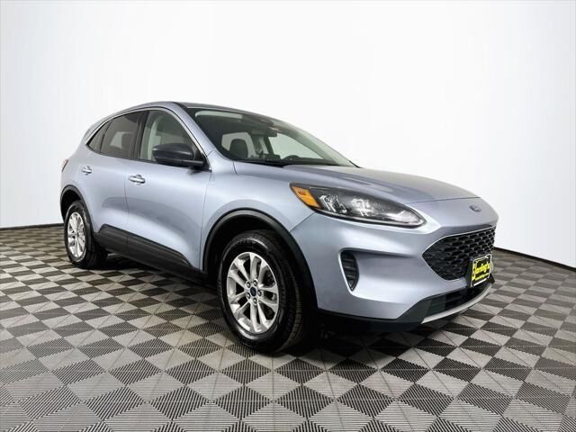 2022 Ford Escape SE — photo 1 of 13