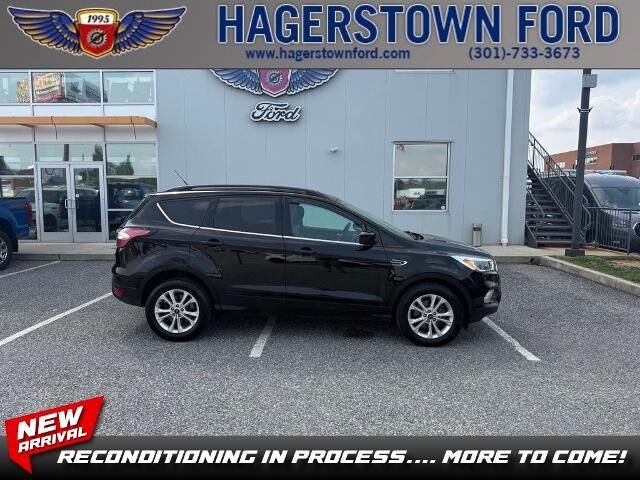 2018 Ford Escape SE — photo 1 of 1