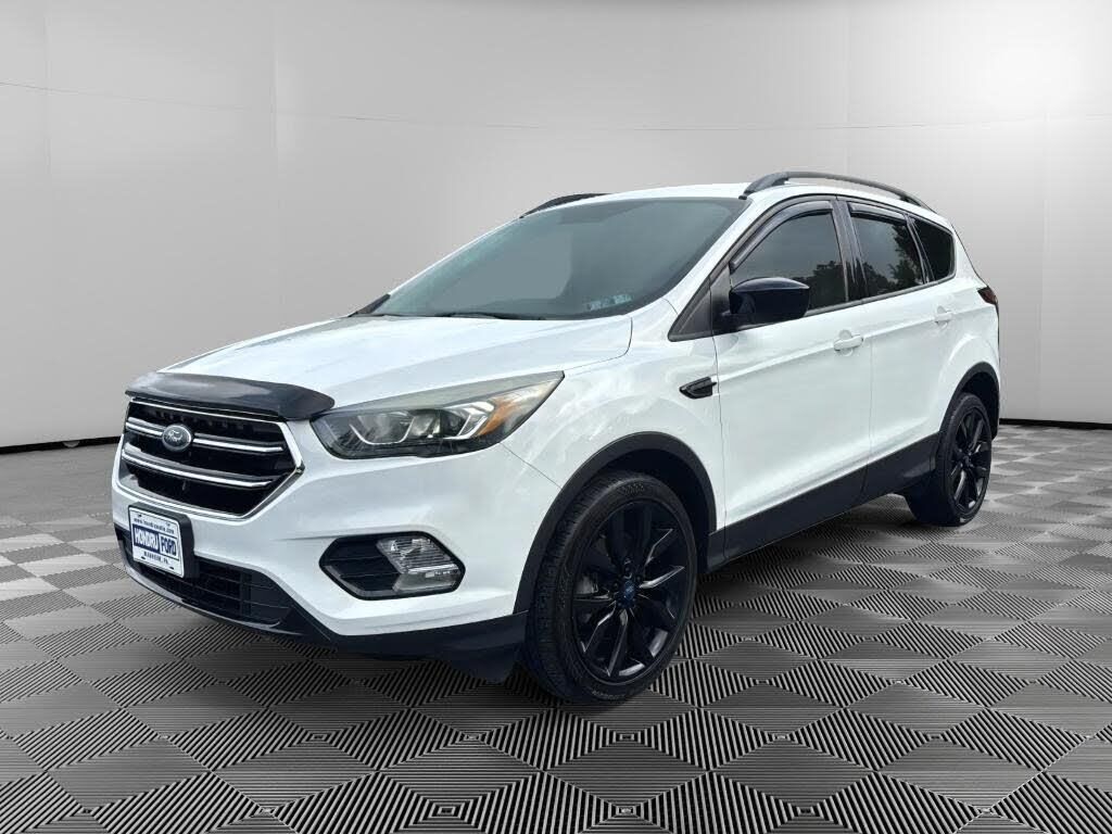 2017 Ford Escape SE — photo 1 of 1