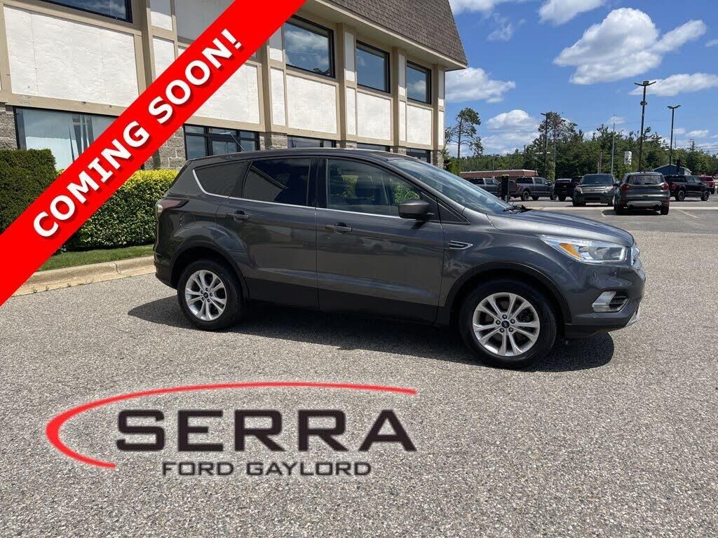 2017 Ford Escape SE — photo 1 of 1