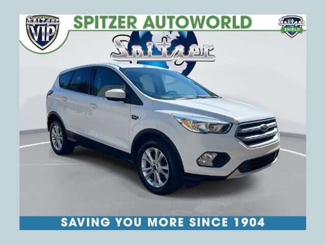 2017 Ford Escape SE — photo 1 of 13