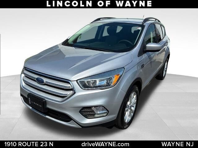 2018 Ford Escape SE — photo 1 of 13