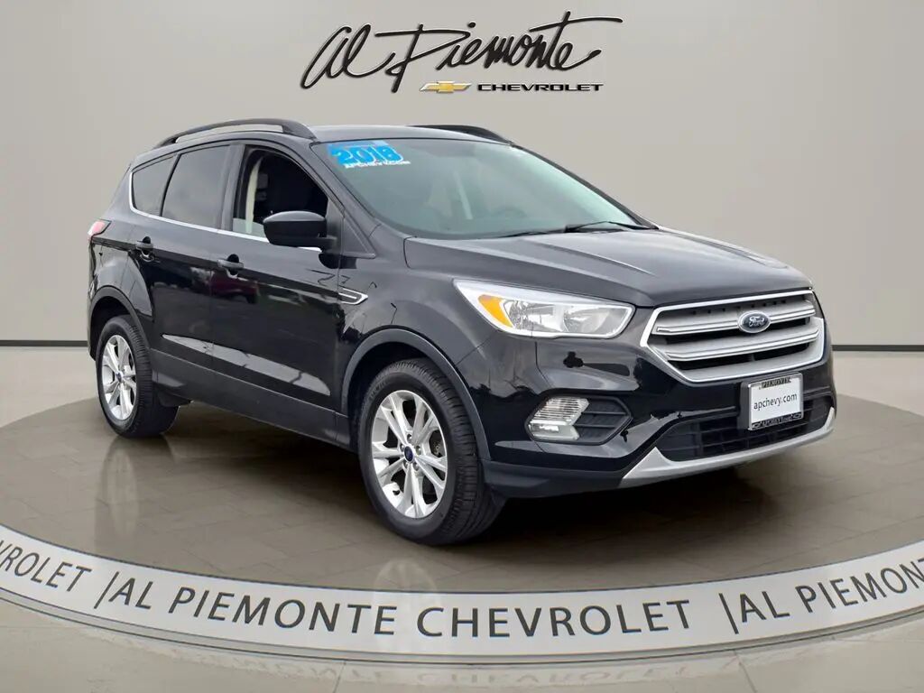 2018 Ford Escape SE — photo 1 of 13