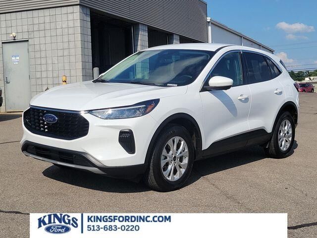 2023 Ford Escape Active — photo 1 of 13