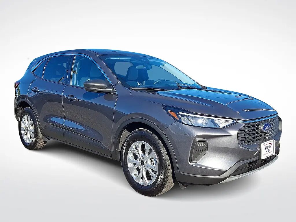 2023 Ford Escape Active — photo 1 of 13