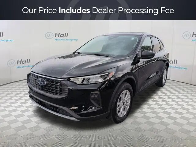 2025 Ford Escape Active — photo 1 of 13