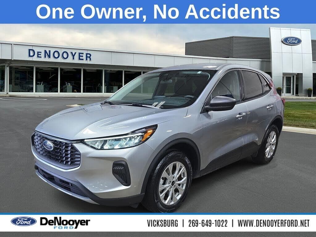 2023 Ford Escape Active — photo 1 of 1