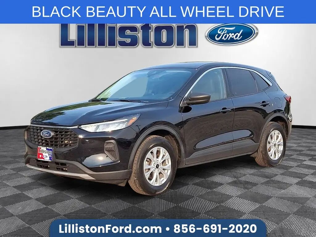 2023 Ford Escape Active — photo 1 of 13