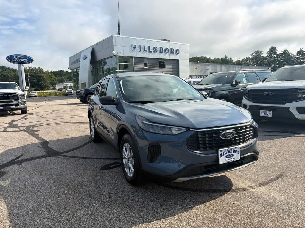 2024 Ford Escape Active — photo 1 of 13
