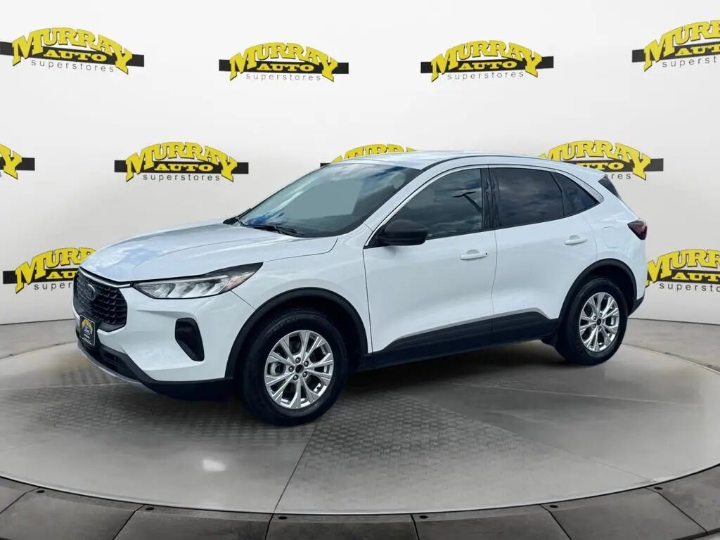 2024 Ford Escape Active — photo 1 of 13