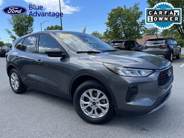 2025 Ford Escape Active — photo 1 of 7