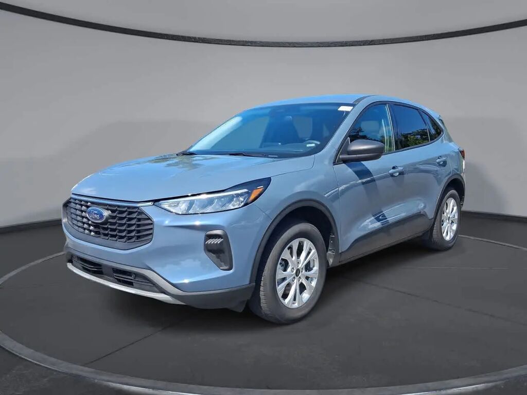 2025 Ford Escape Active — photo 1 of 13