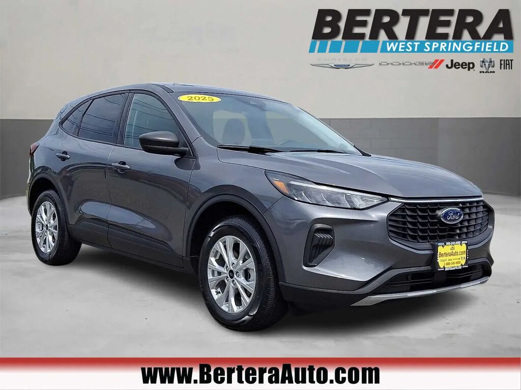 2025 Ford Escape Active — photo 1 of 13