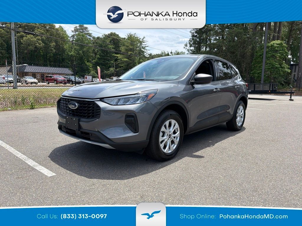 2025 Ford Escape Active — photo 1 of 13