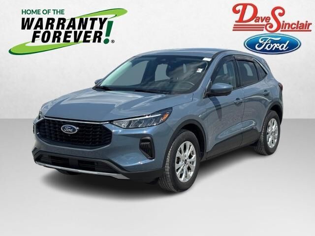 2023 Ford Escape Active — photo 1 of 11