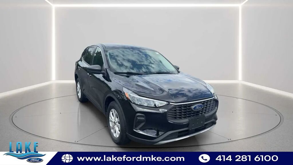 2023 Ford Escape Active — photo 1 of 13