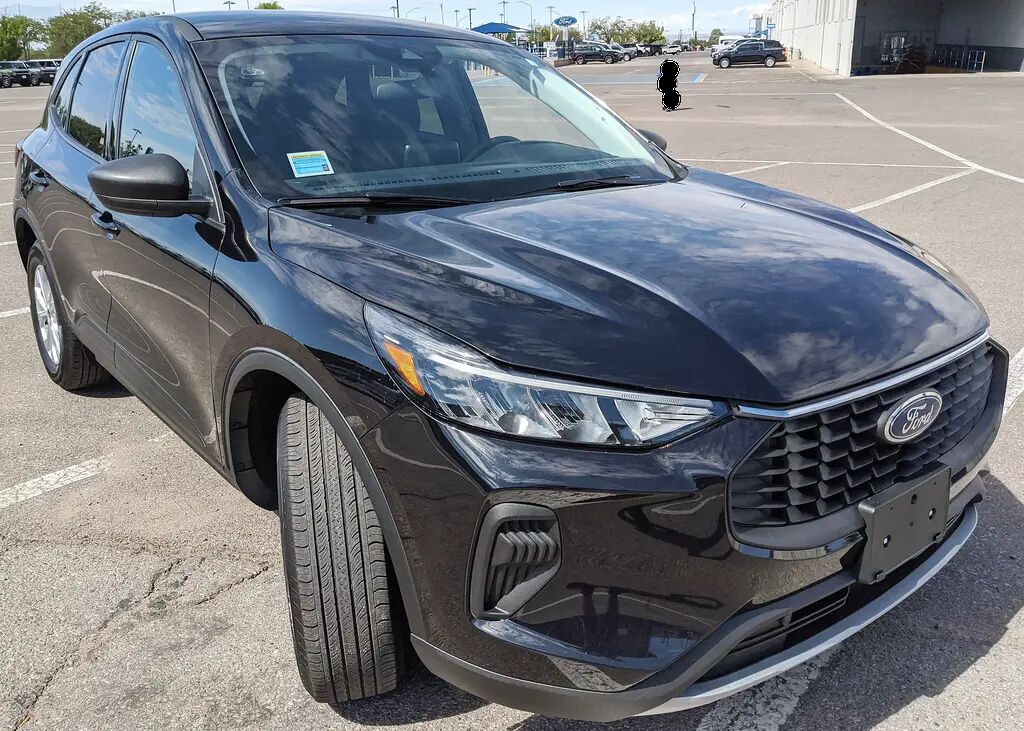 2025 Ford Escape Active — photo 1 of 13
