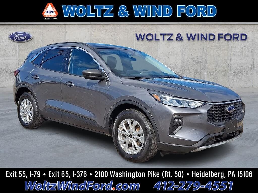 2023 Ford Escape Active — photo 1 of 1