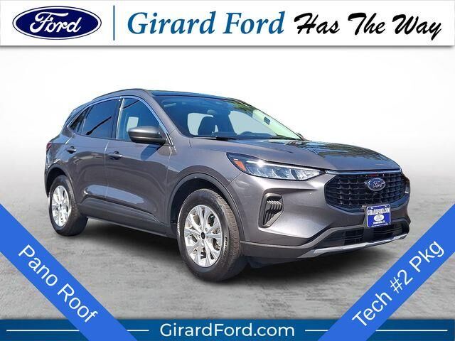 2023 Ford Escape Active — photo 1 of 14