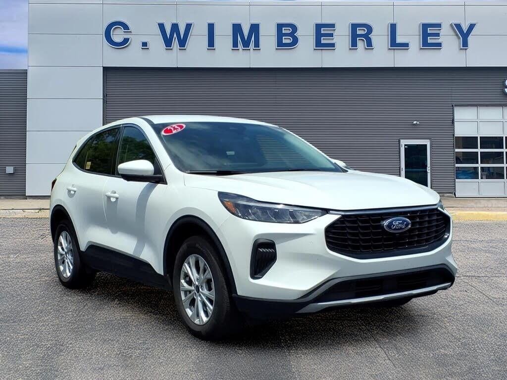 2023 Ford Escape Active — photo 1 of 1