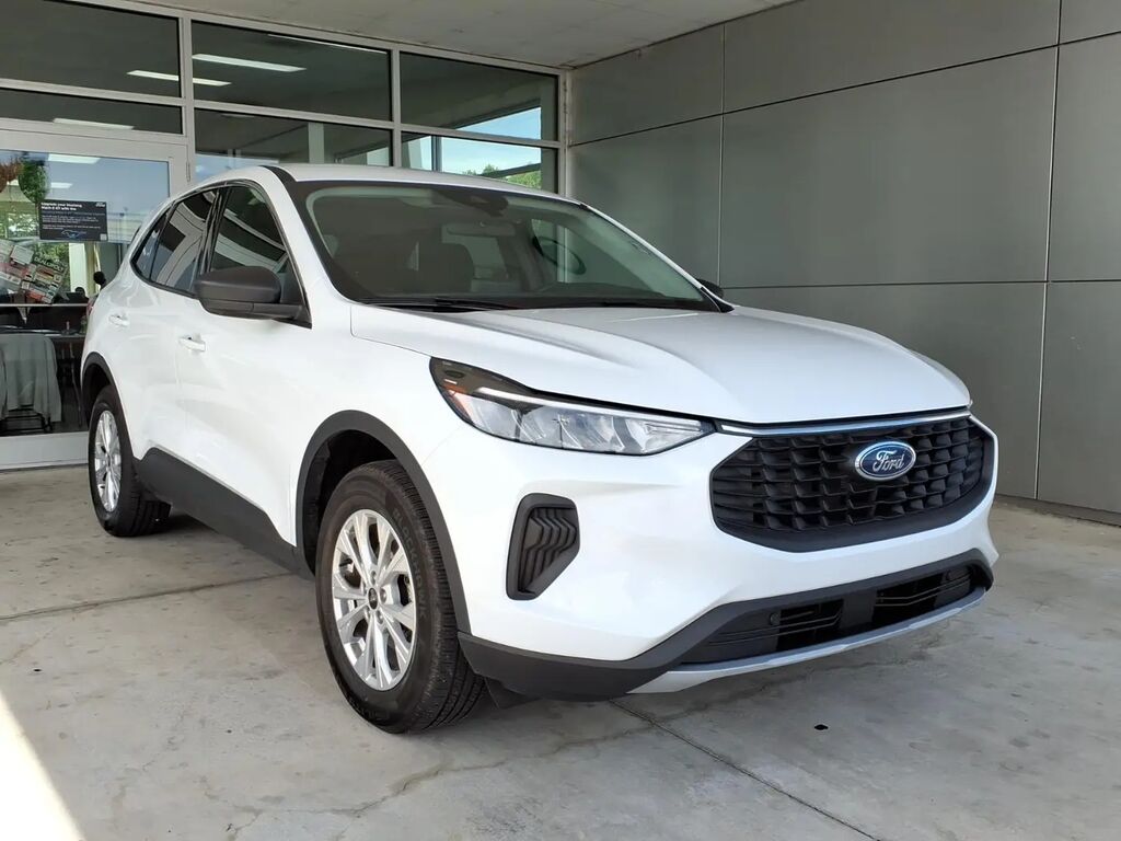 2024 Ford Escape Active — photo 1 of 13