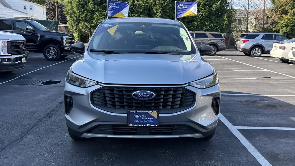 2023 Ford Escape Active — photo 1 of 13