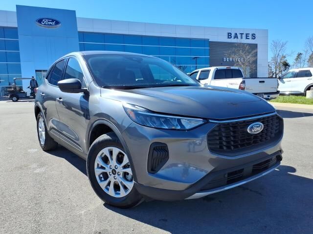 2024 Ford Escape Active — photo 1 of 13