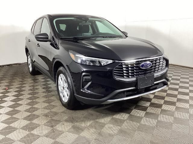 2025 Ford Escape Active — photo 1 of 3