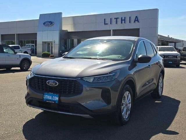 2023 Ford Escape Active — photo 1 of 13
