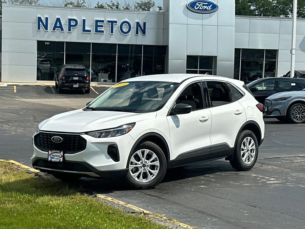 2023 Ford Escape Active — photo 1 of 13