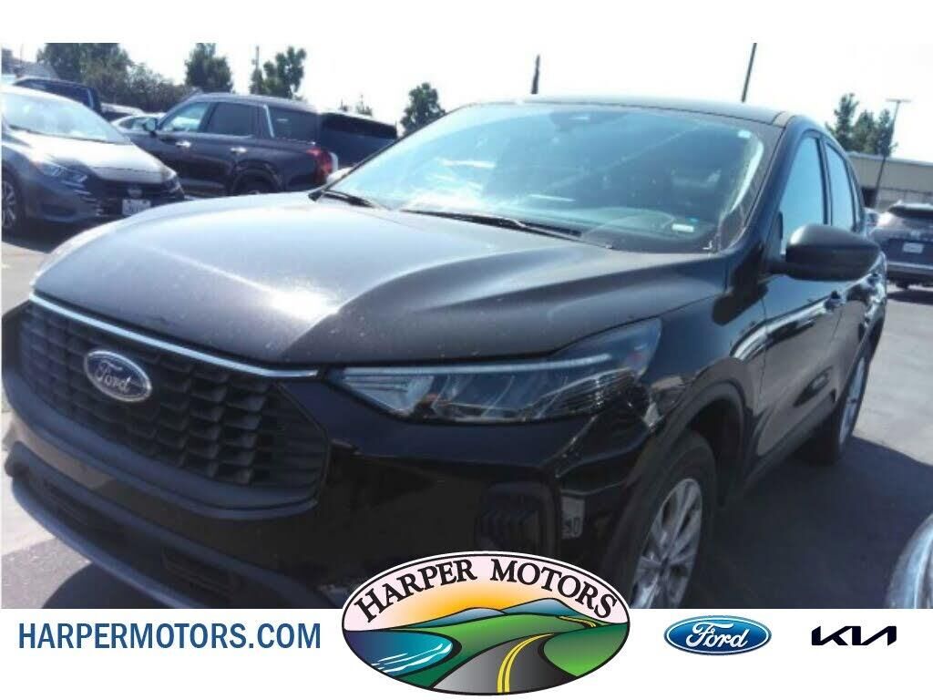 2025 Ford Escape Active — photo 1 of 1
