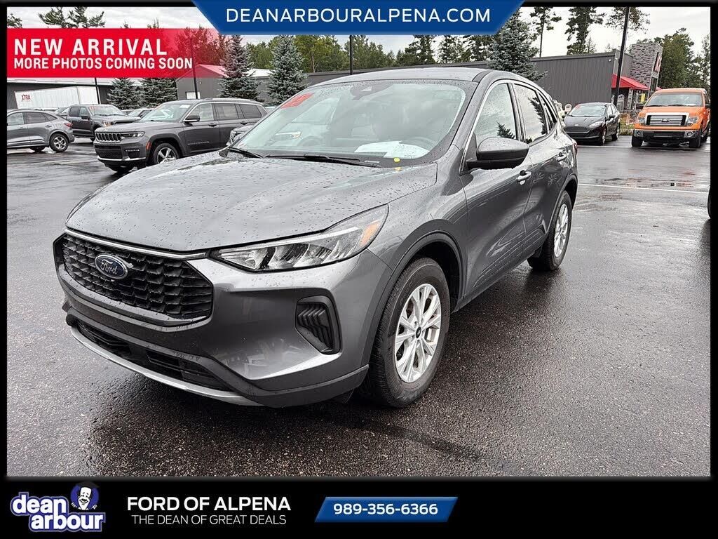 2023 Ford Escape Active — photo 1 of 1