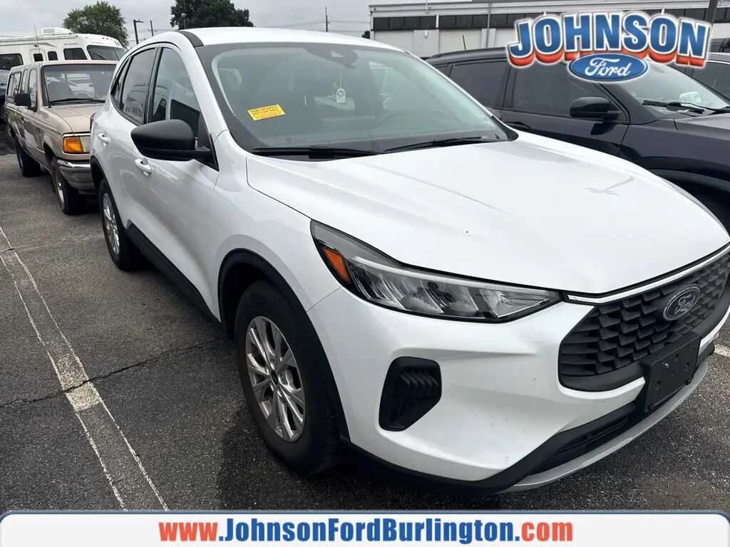 2023 Ford Escape Active — photo 1 of 5