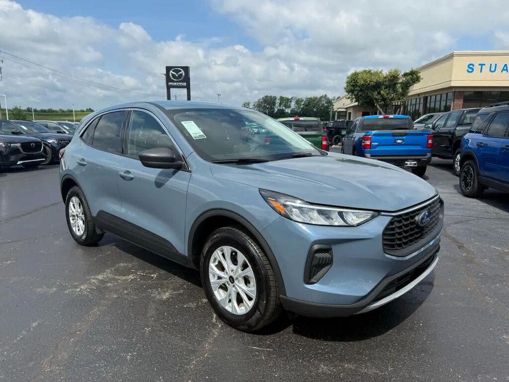 2024 Ford Escape Active — photo 1 of 13