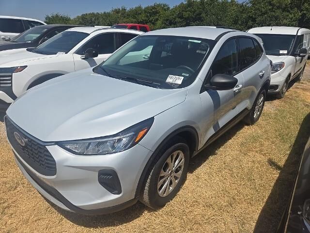 2025 Ford Escape Active — photo 1 of 13