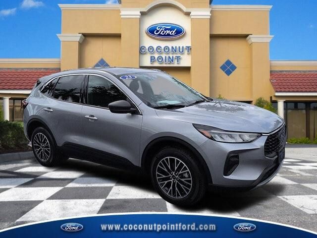 2023 Ford Escape Hybrid Active — photo 1 of 13